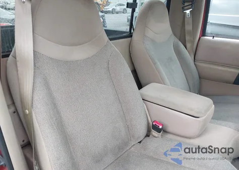 2000 Ford Ranger Xl/Xlt from USA, damaged, VIN 1FTYR10V5YPA52737